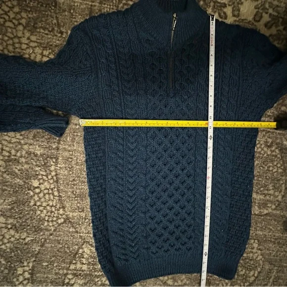 Aran Woolen Mills Men's Size S Navy Blue Cable Knit Merino Wool 1